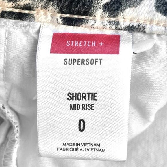 Express Shortie Leopard Denim Shorts - Picture 5 of 7